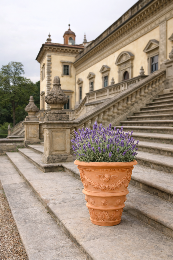 Pot en terre cuite Impruneta décoré