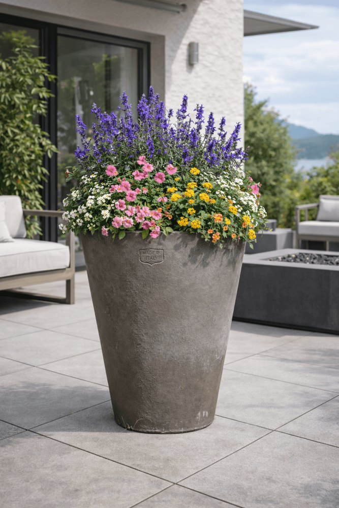 Pot en terracotta gris haut et classique en argile d’Impruneta – Pot de plantation artisanal Poggi Ugo